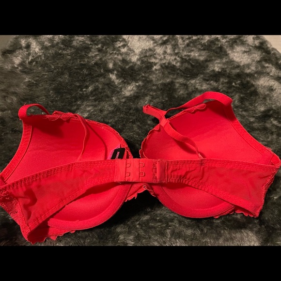 NWOT *new condition* 💋Radiant red La senza bra - Picture 3 of 5